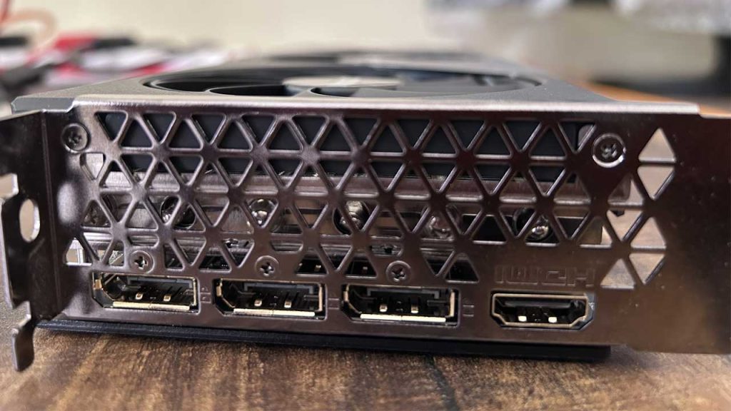 INNO3D RTX 5070 Ti Connectors